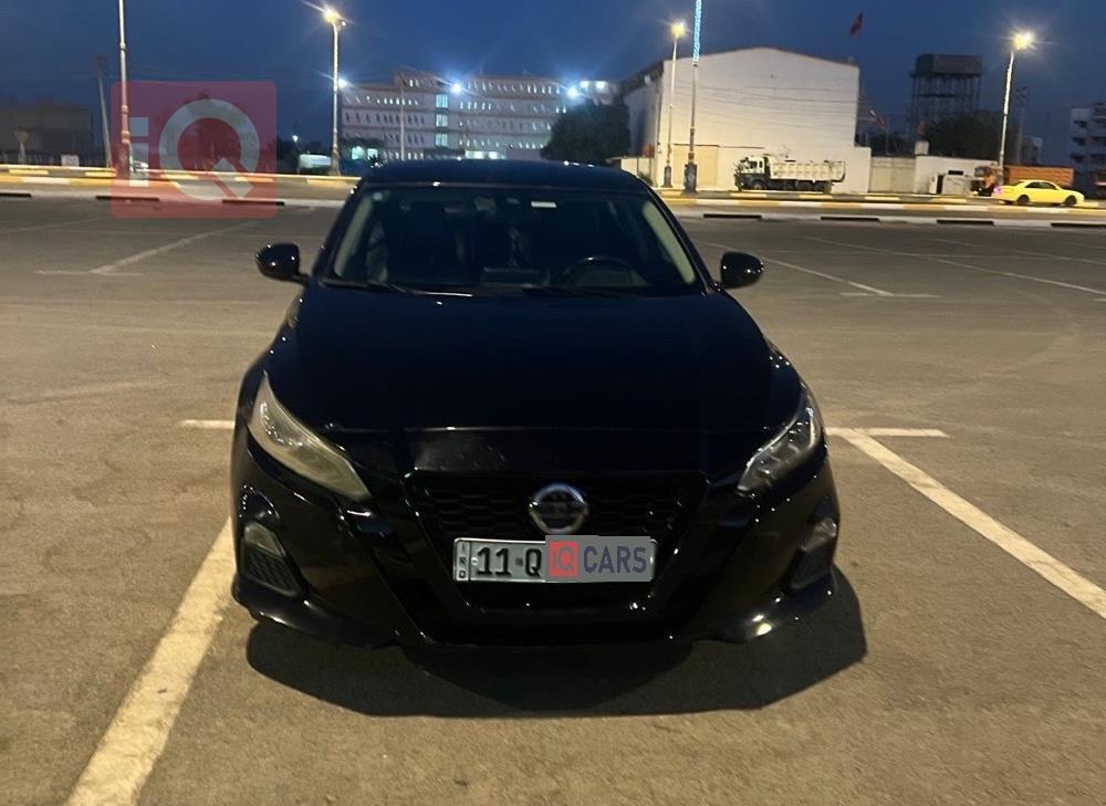 نيسان ألتيما